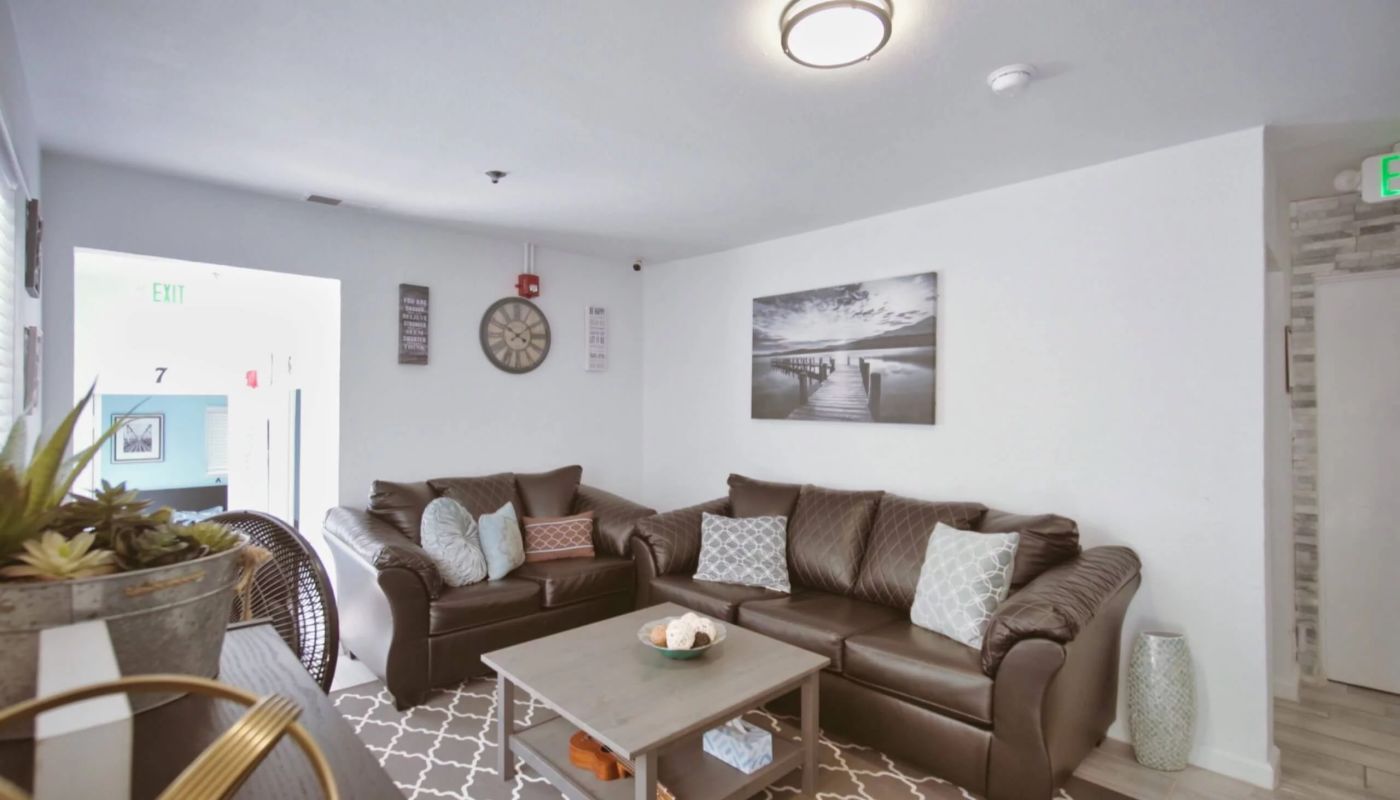 Akua Mind Body - Male Detox Addiction Treatment Sacramento