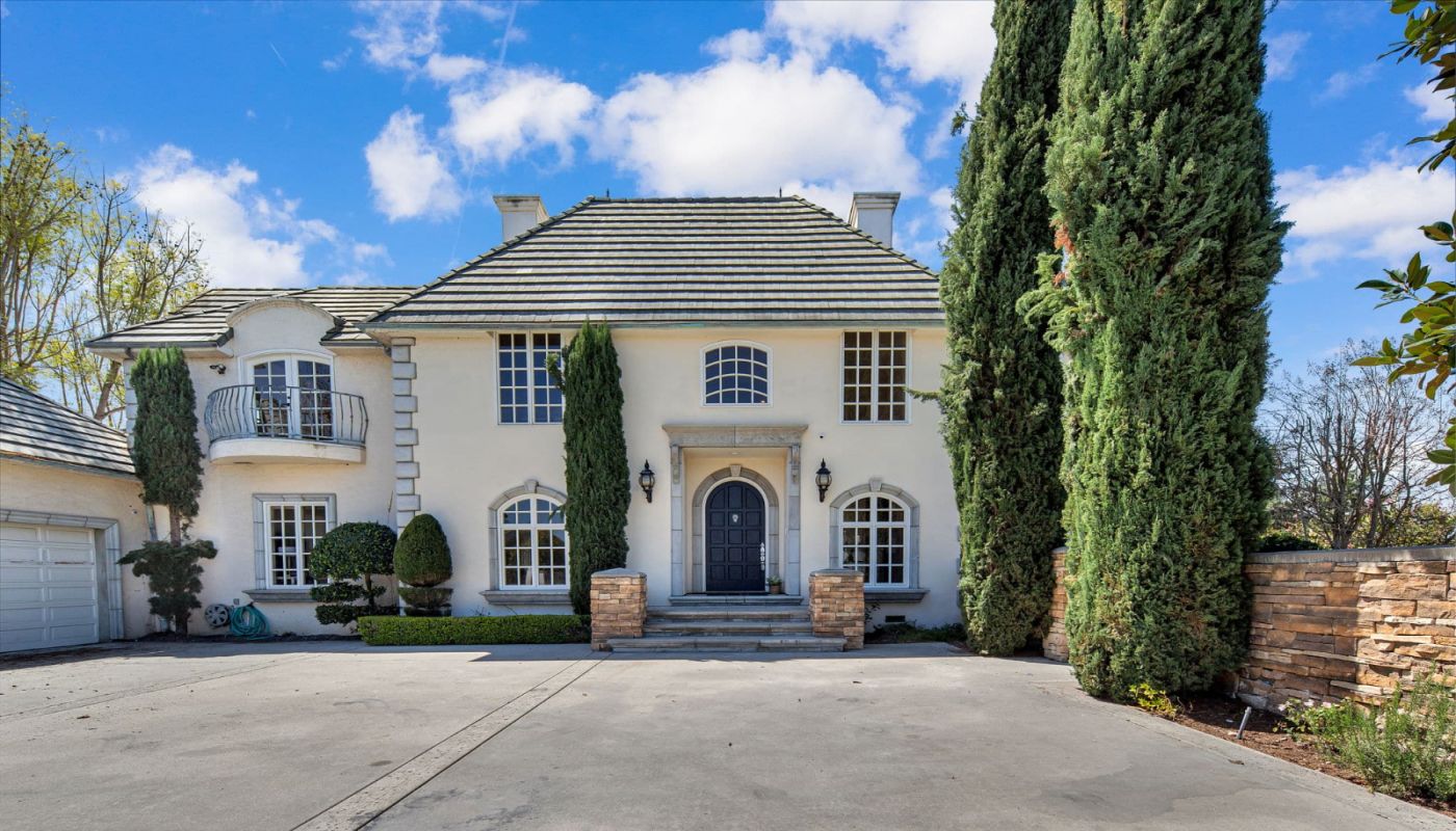 AMFM Mental Health Treatment