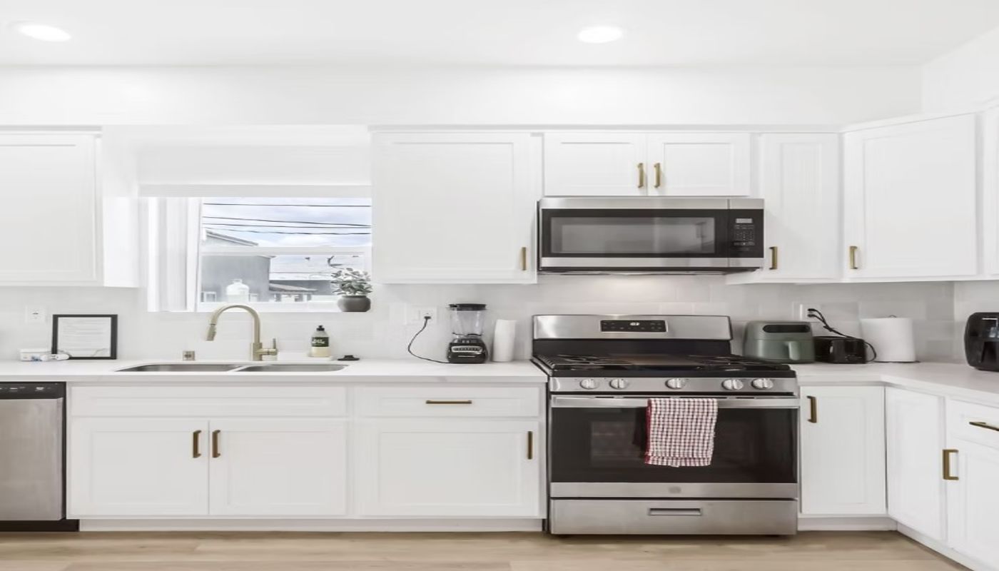 Gracious Wellsprings Spaulding Avenue