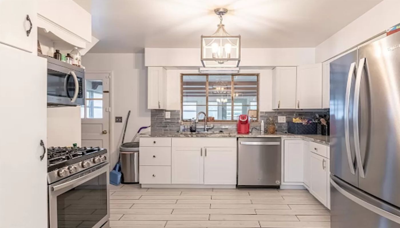 Izzy's House Winnet House