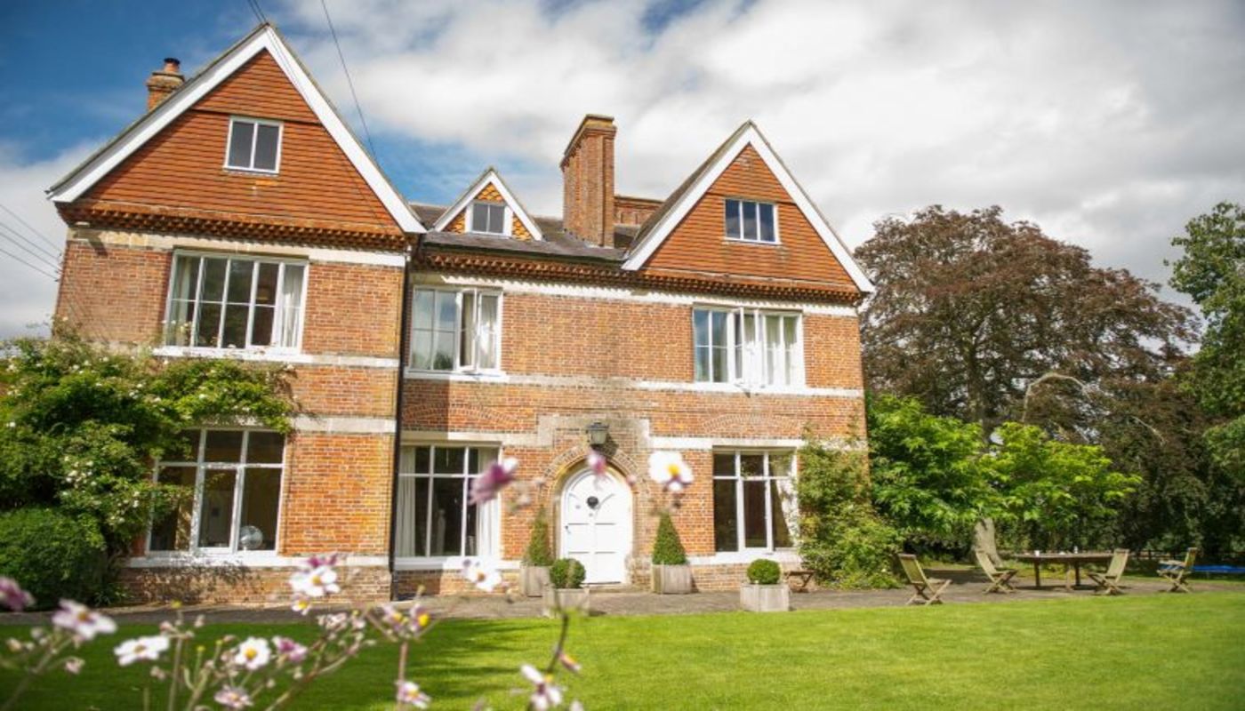 Khiron Clinics - Mental Health & Trauma