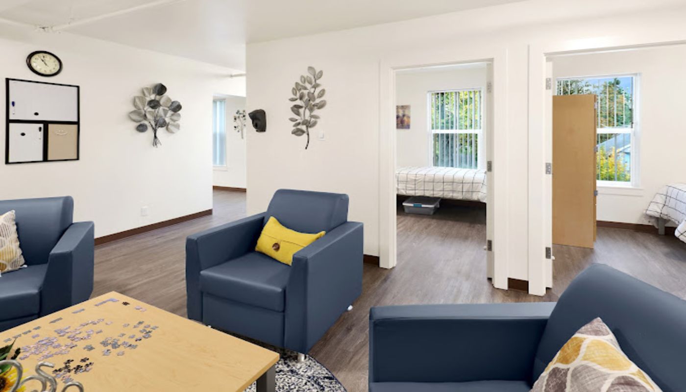 Lifeline Connections Men's Low-Intensity Residential