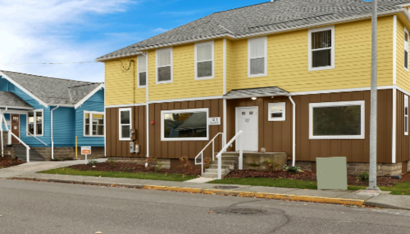 Lifeline Connections Men's Low-Intensity Residential