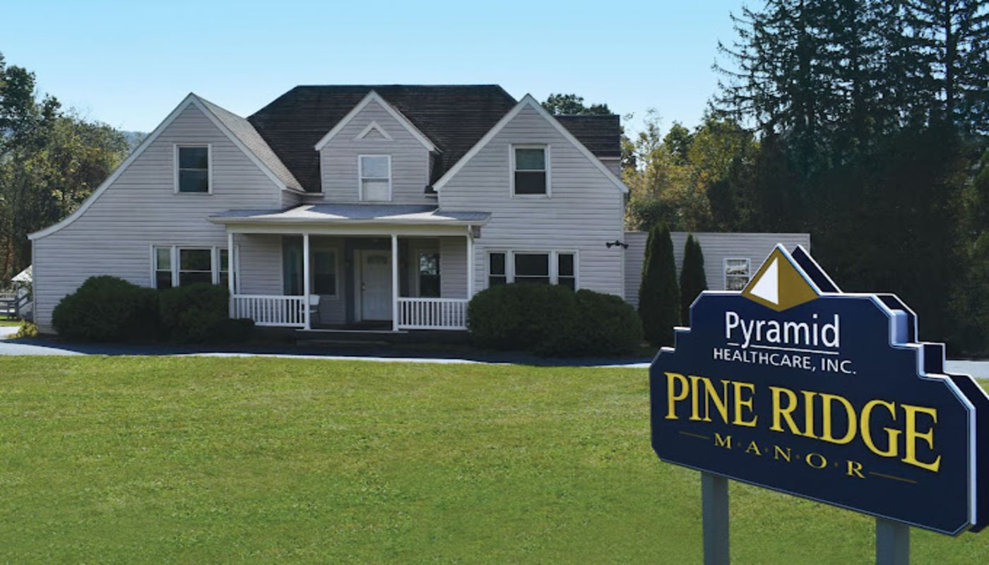 Pyramid Tyrone Pine Ridge Manor
