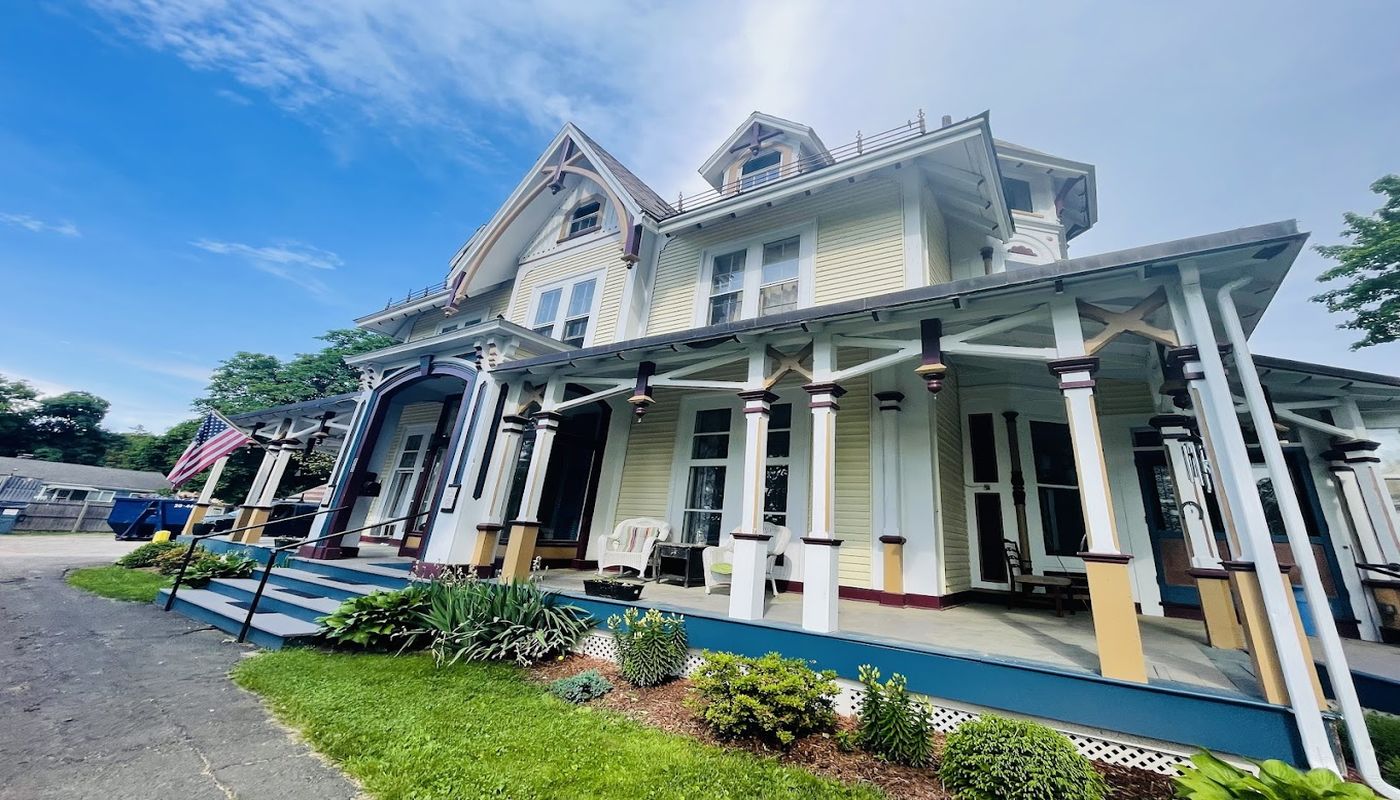 Recovery Mansion on Grand