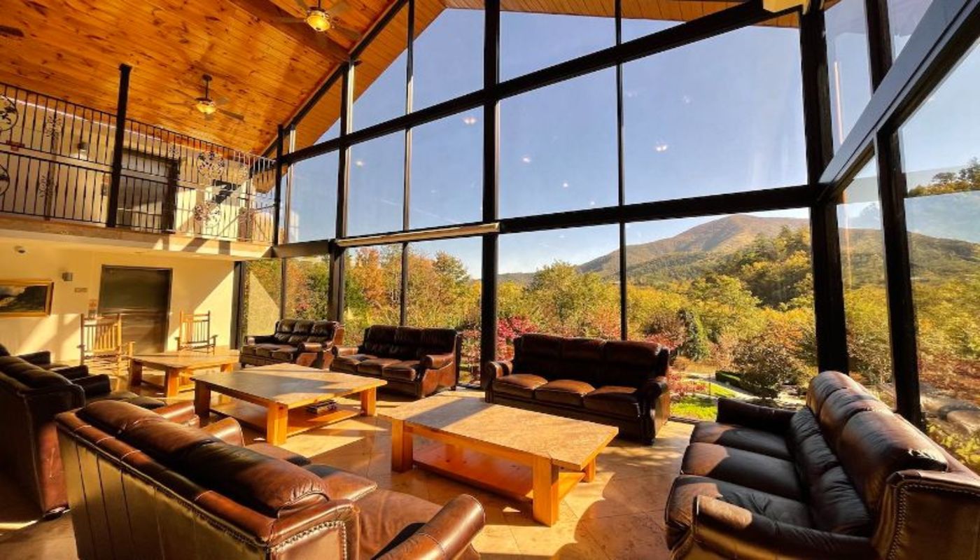 Pasadena Villa - Smoky Mountain Lodge